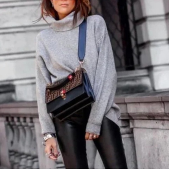 New Free People Softly Structured Oversized Tunic Sweater Heather Gray in Med - Picture 2 of 9